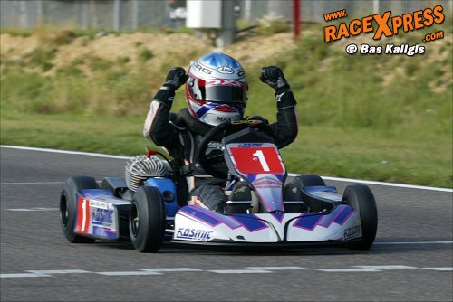 Max Verstappen op weg naar kampioenschap in Mini Junioren